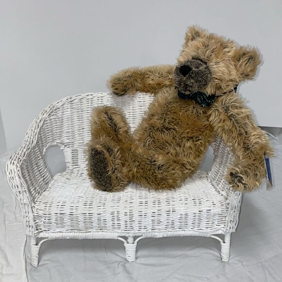 White Wicker Sofa For Larger Doll's Or Bear's - Picture 1 of 13